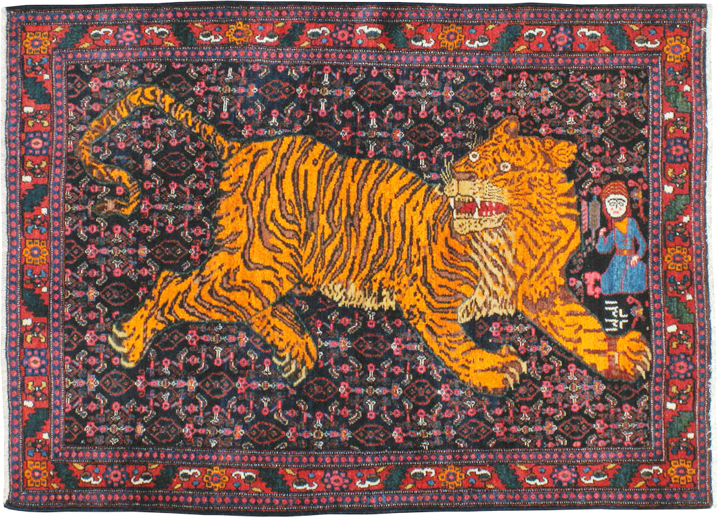 Vintage Persian Senneh Pictorial Rug, No.23836 - Gsblank