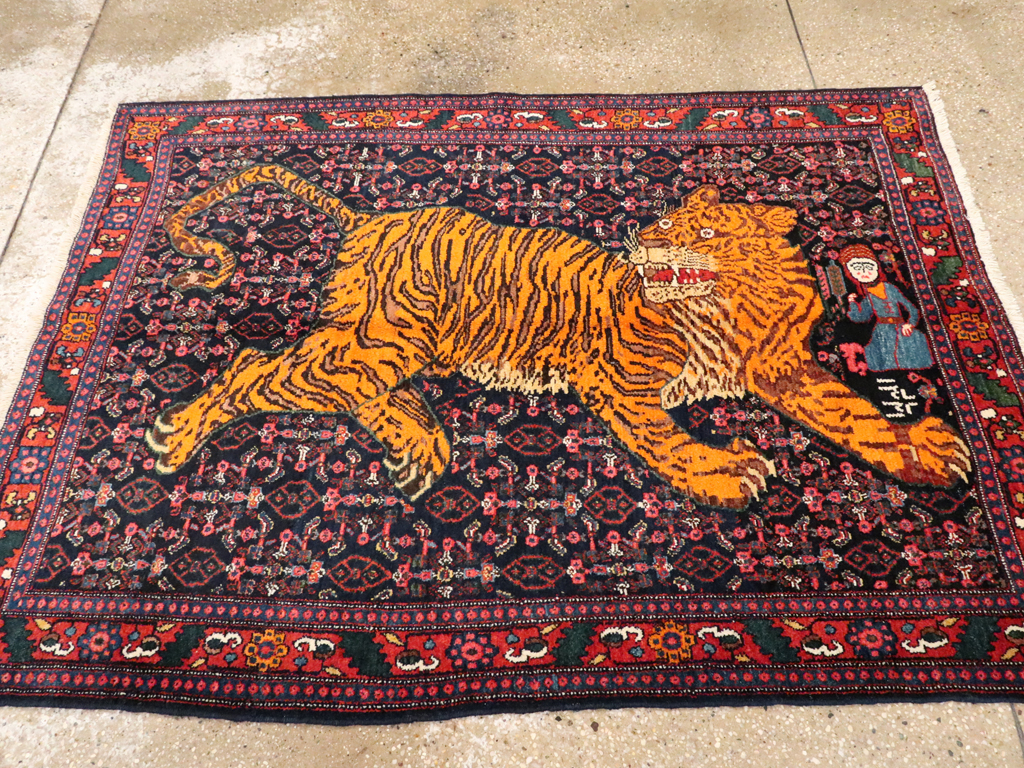 Vintage Persian Senneh Pictorial Rug, No.23836 - Gsblank