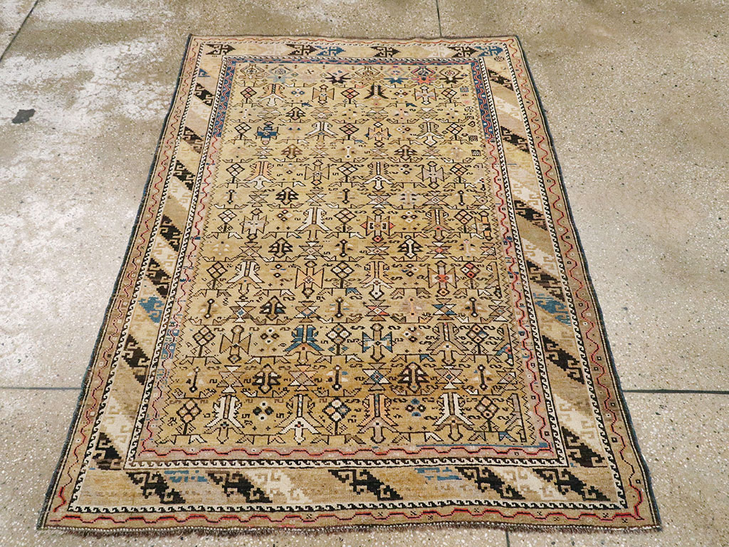 Antique Caucasian Kuba Rug, No.23846 - Gsblank