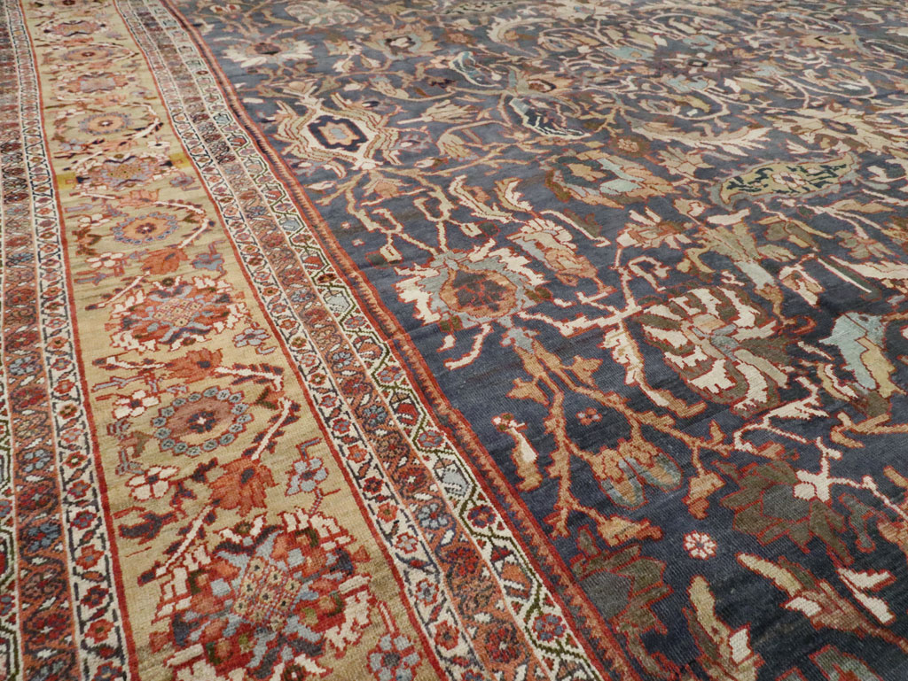 Antique Persian Sultanabad Carpet, No.23882 - Gsblank