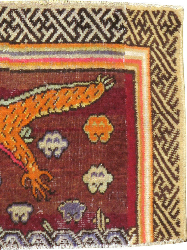 Antique East Turkestan Khotan Pictorial Rug, No.23886 - Gsblank