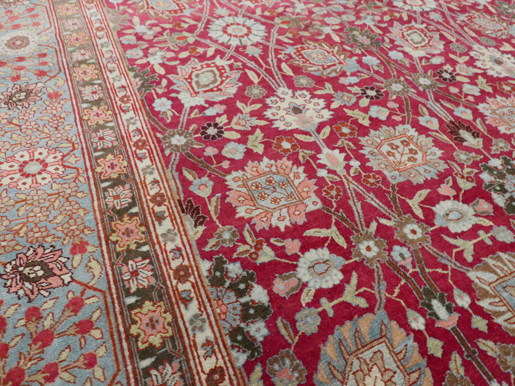 Antique Persian Tabriz Carpet, No.23942 - Gsblank
