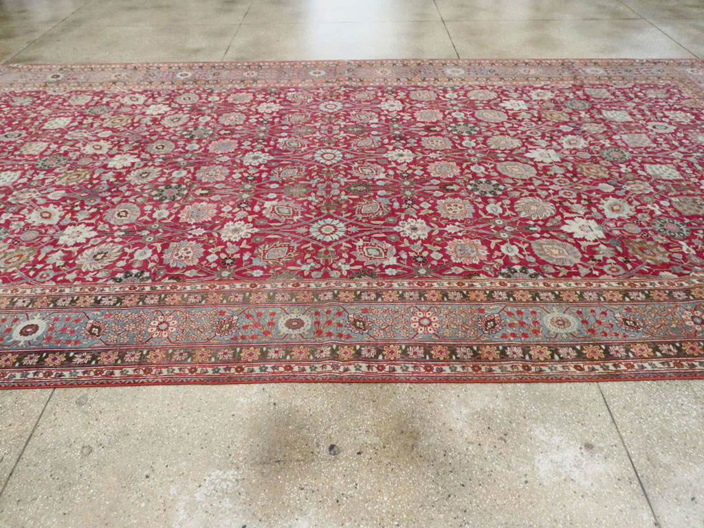 Antique Persian Tabriz Carpet, No.23942 - Gsblank