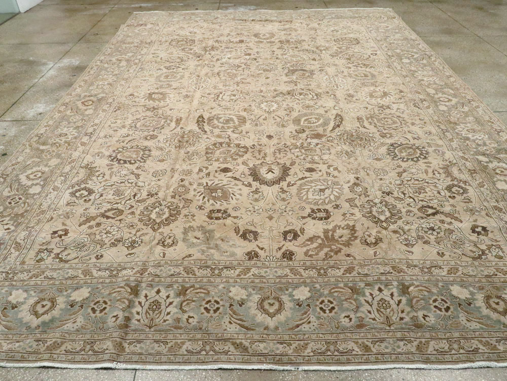Antique Persian Tabriz Carpet, No.23968 - Gsblank
