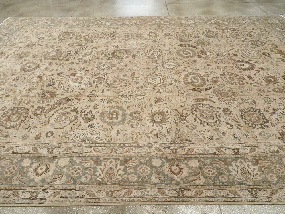 Antique Persian Tabriz Carpet, No.23968 - Gsblank
