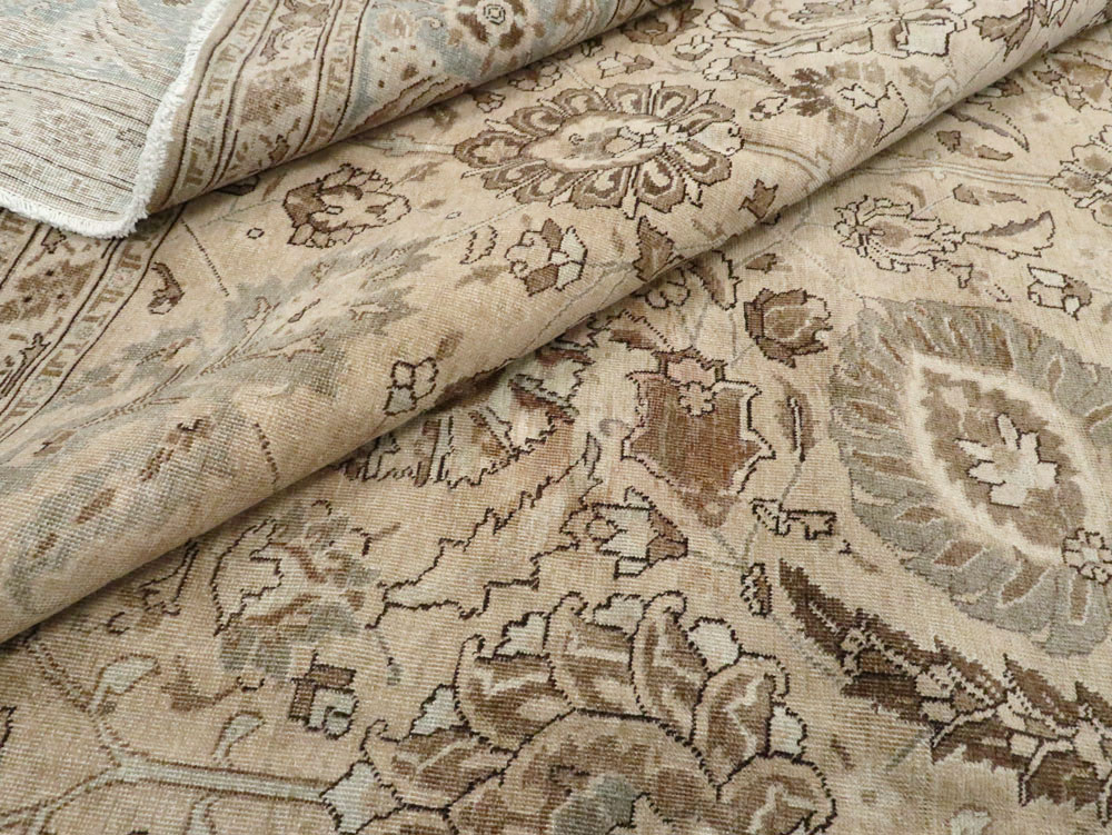 Antique Persian Tabriz Carpet, No.23968 - Gsblank