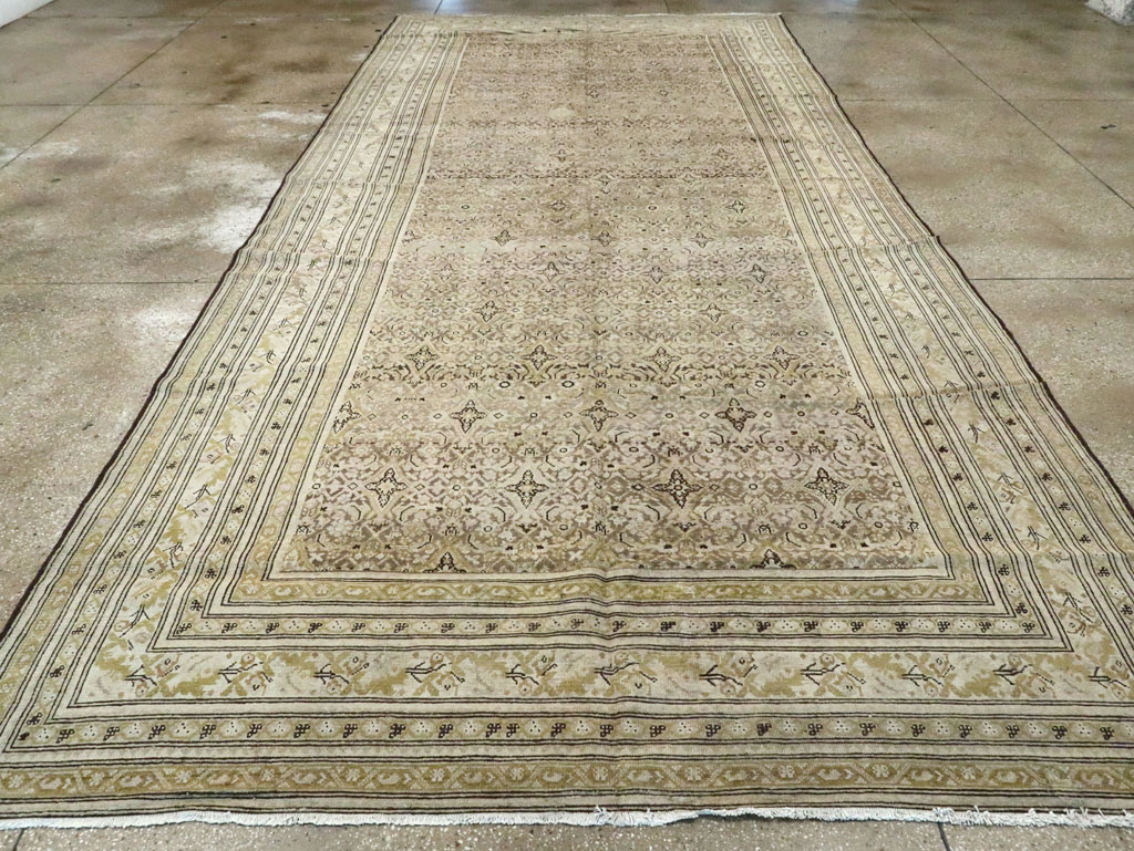Antique Persian Malayer Gallery Carpet, No.24000 - Gsblank