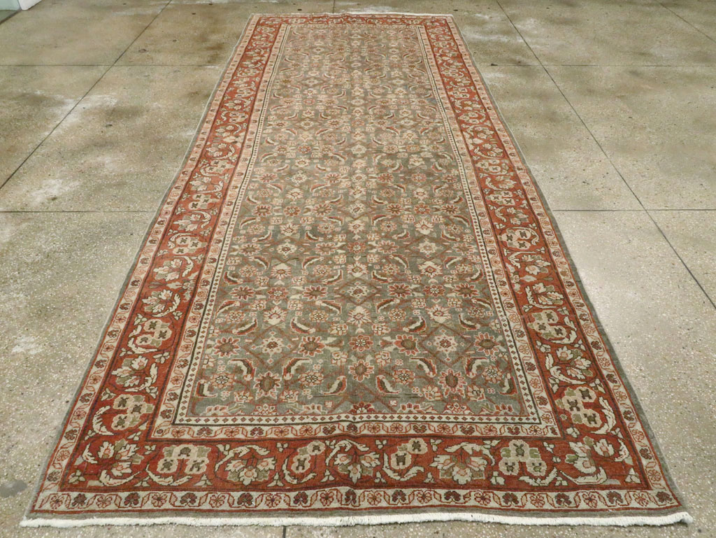 Antique Persian Mahal Gallery Carpet, No.24019 - Gsblank