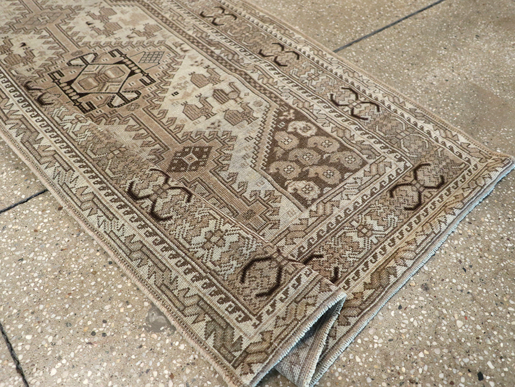 Antique Persian Shiraz Long Runner, No.24051 - Gsblank