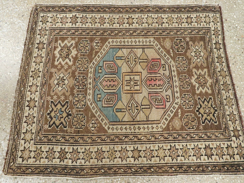 Antique Caucasian Shirvan Rug, No.24068 - Gsblank