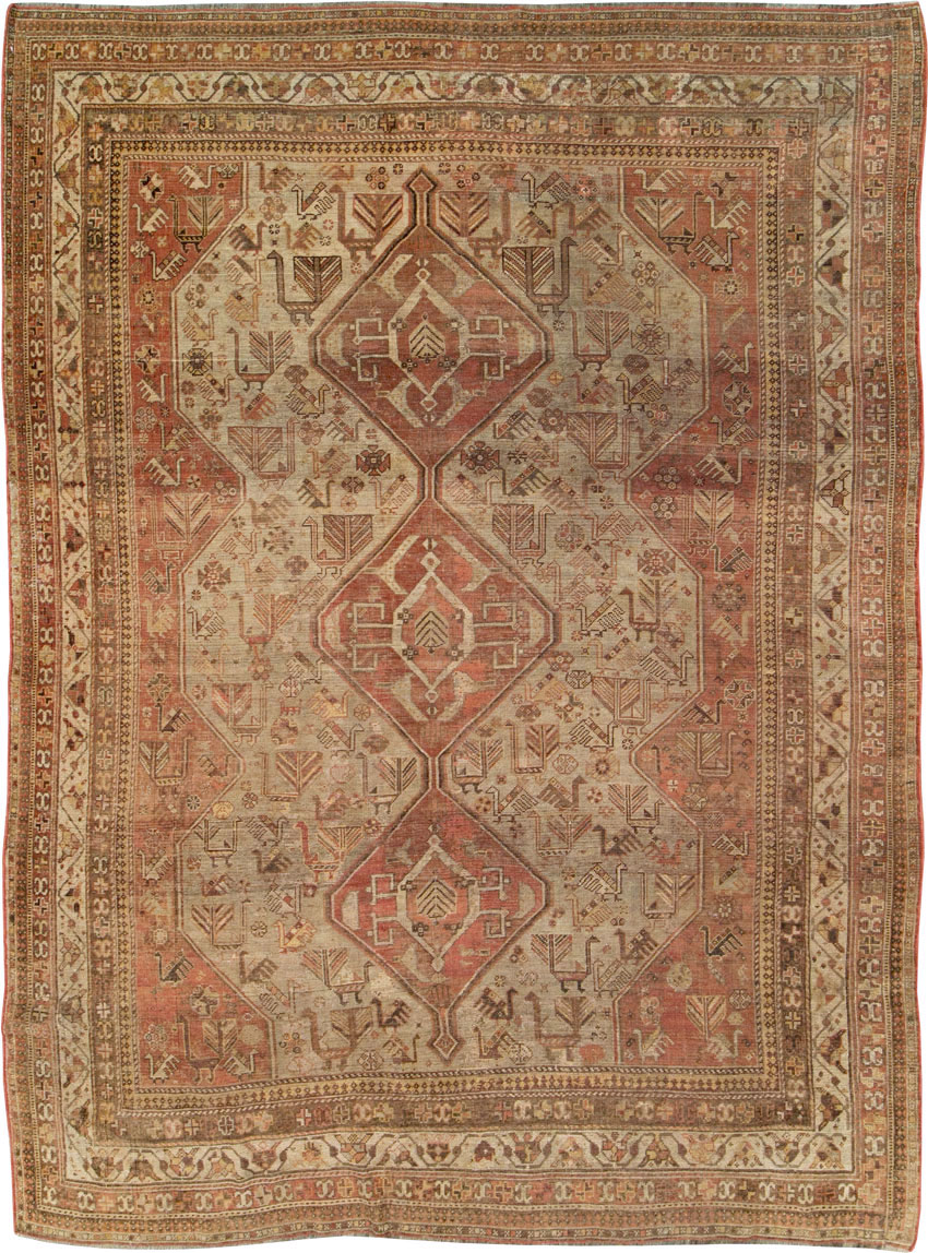 Antique Persian Shiraz Accent Rug, No.24072 - Gsblank