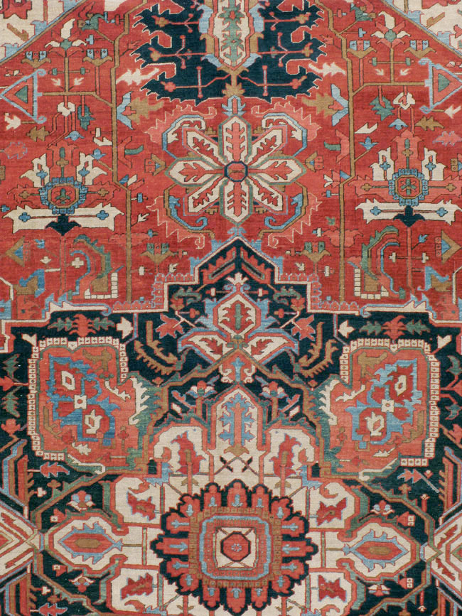 Antique Persian Heriz Carpet, No.24109 - Gsblank