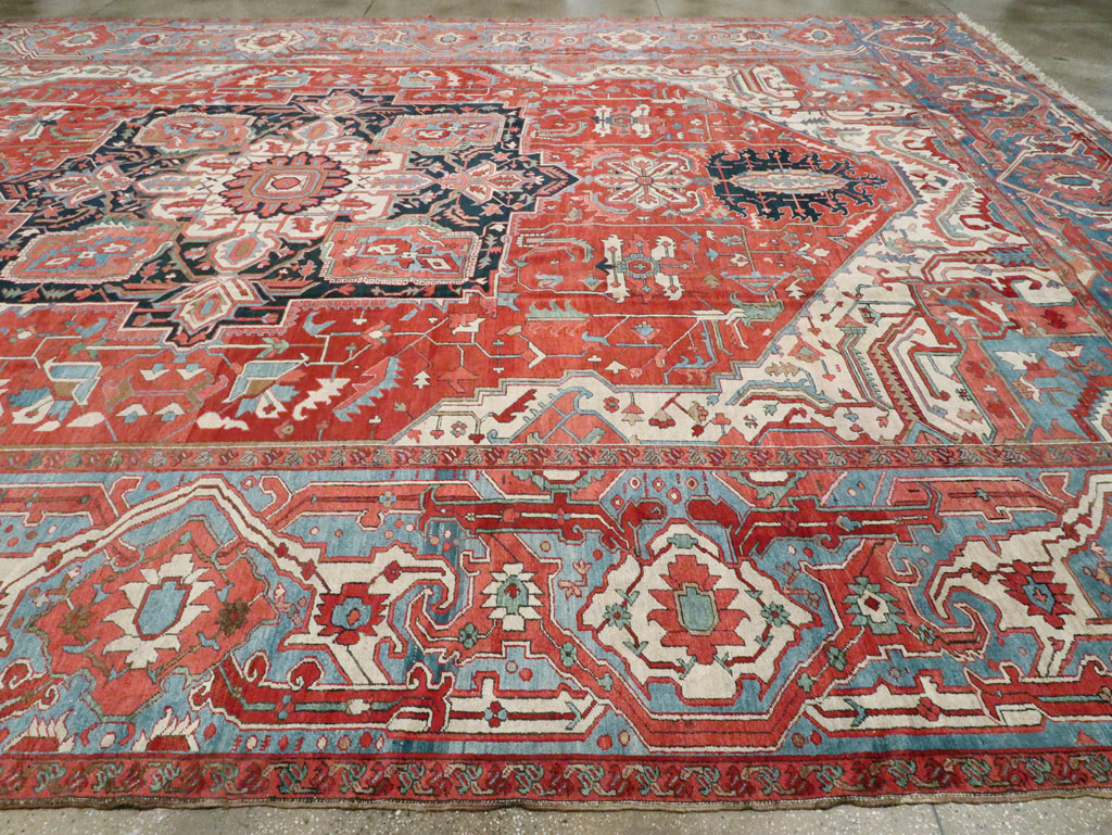 Antique Persian Heriz Carpet, No.24109 - Gsblank