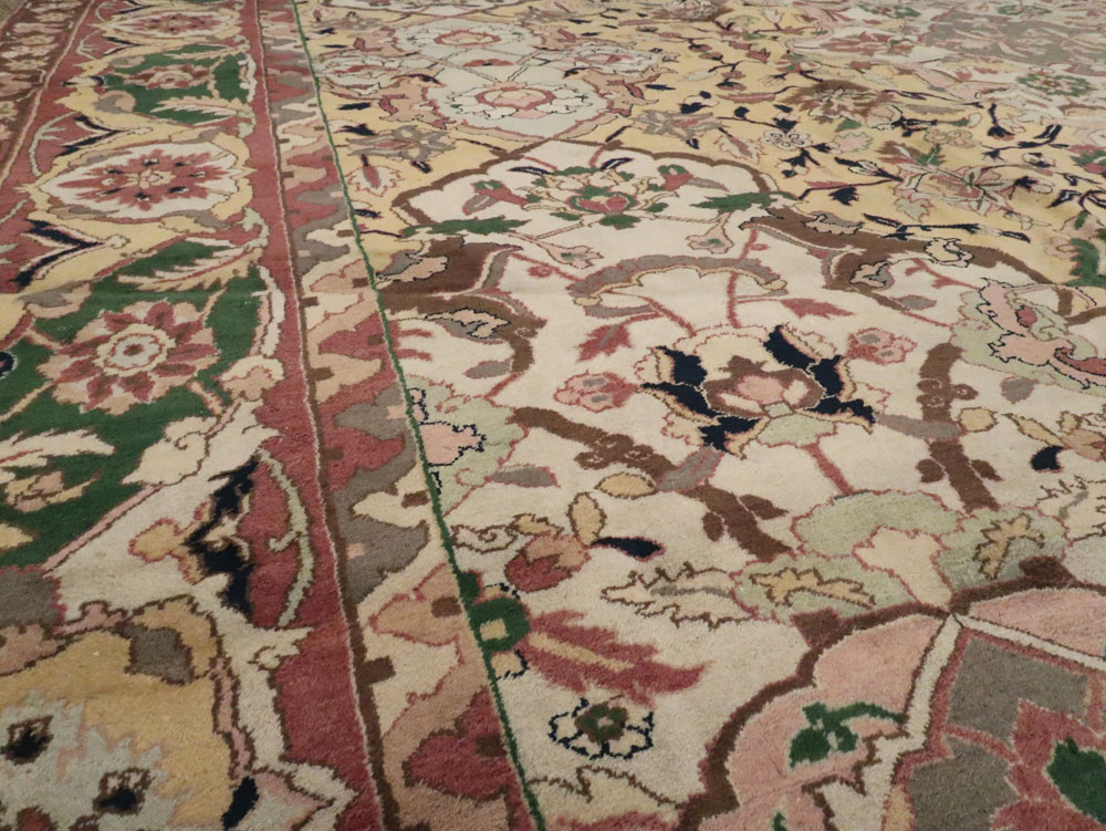Vintage Indian Lahore Carpet, No.24126 - Gsblank