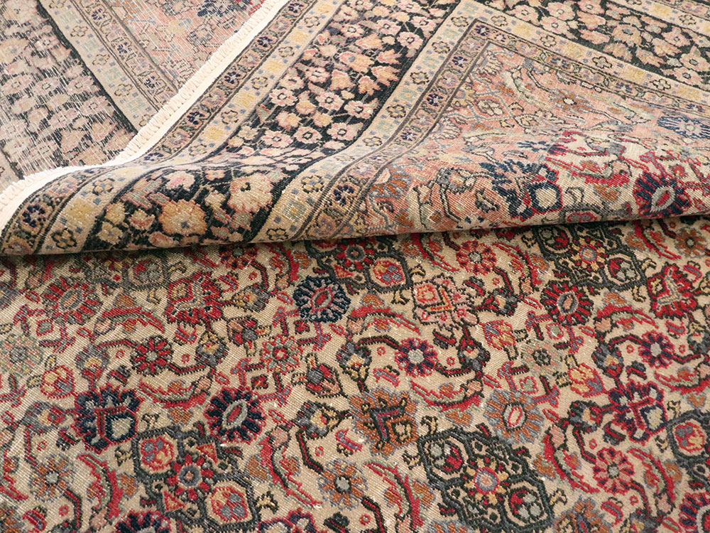 Antique Indian Lahore Carpet, No.24132 - Gsblank