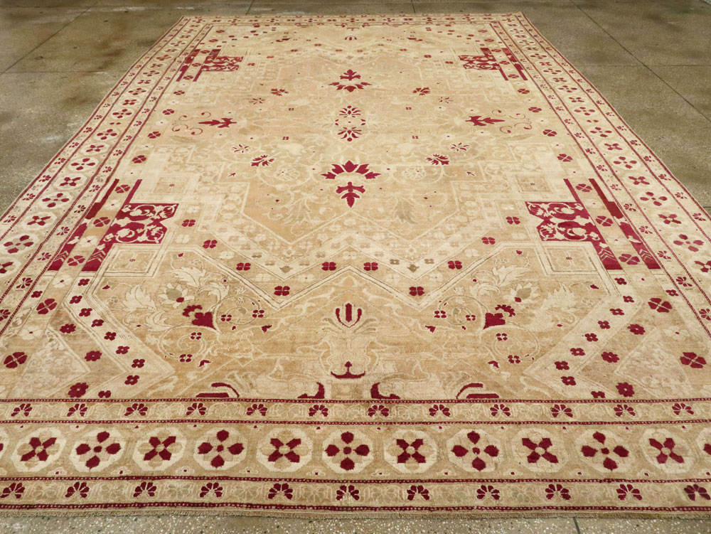 Vintage Indian Agra Carpet, No.24135 - Gsblank