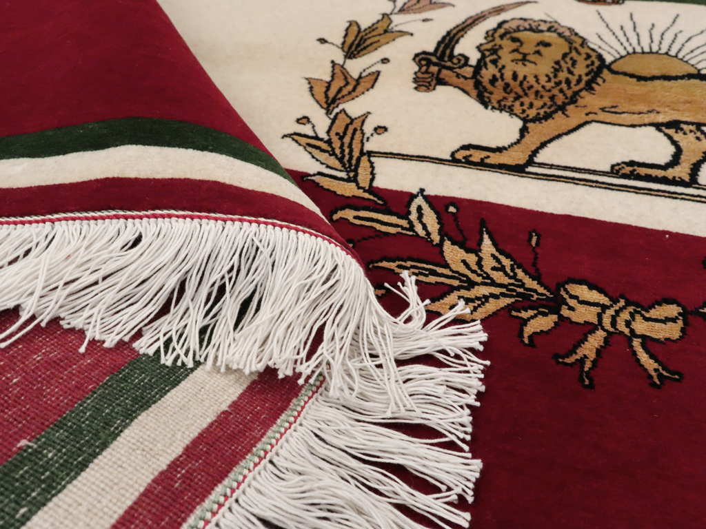 Vintage Persian Tabriz Flag Pictorial Rug, No.24189 - Gsblank