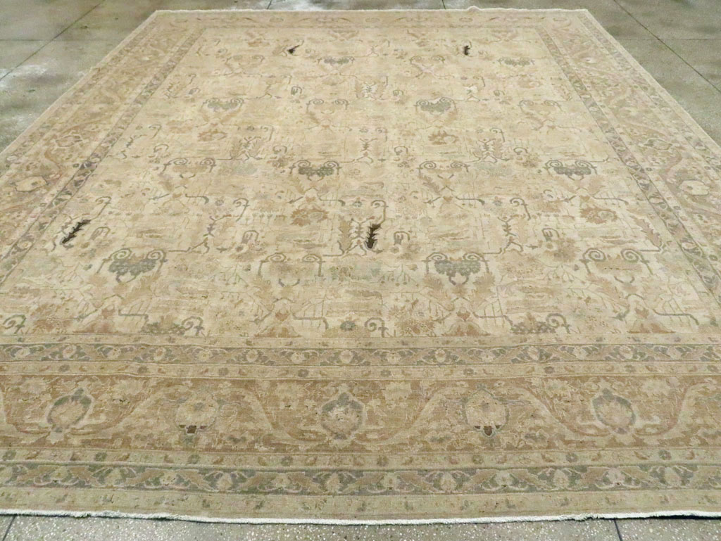 Antique Persian Tabriz Carpet, No.24192 - Gsblank