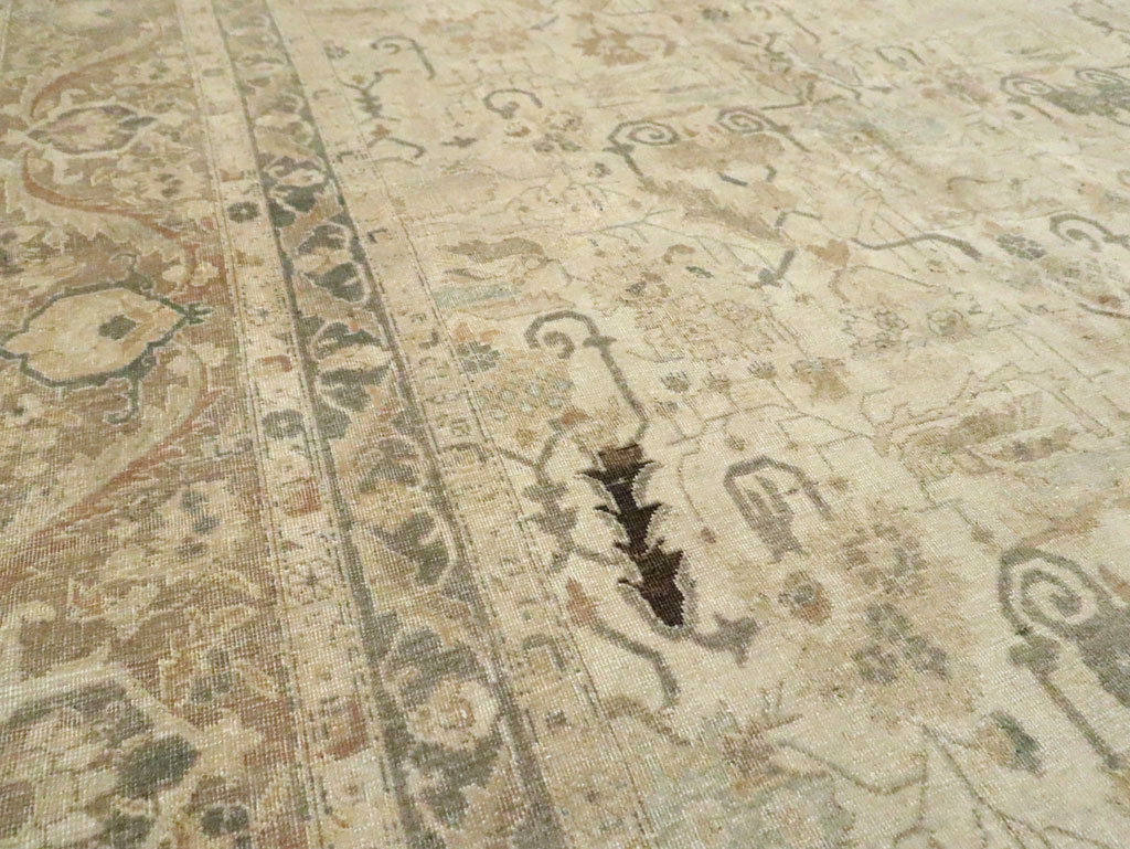 Antique Persian Tabriz Carpet, No.24192 - Gsblank
