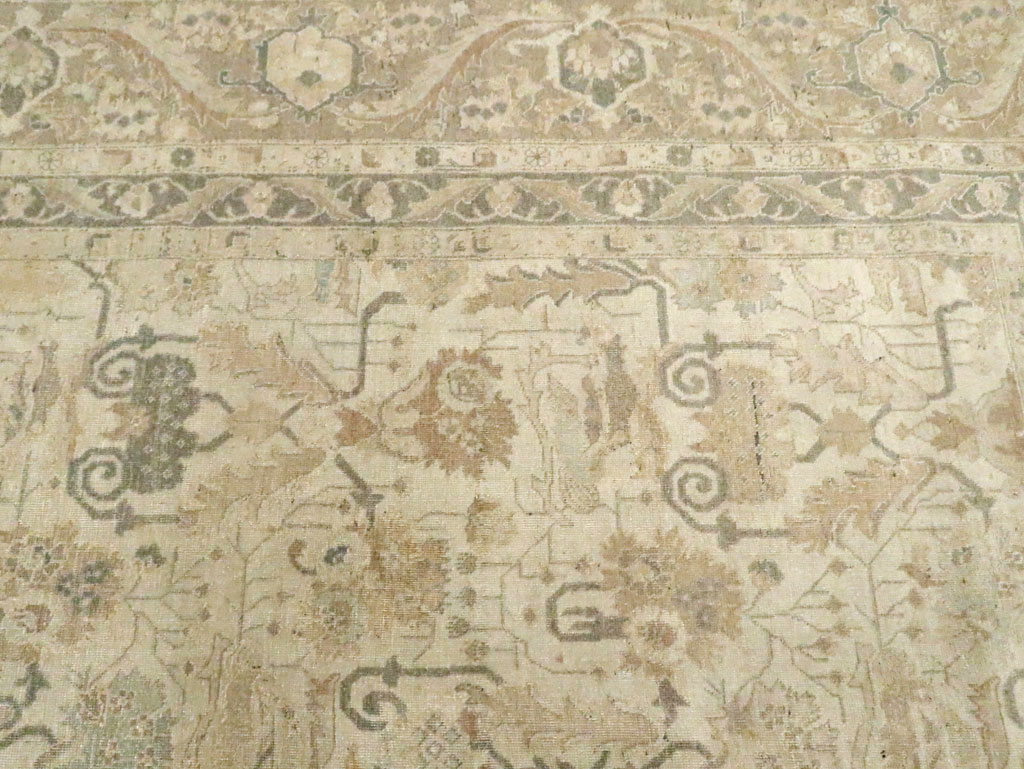 Antique Persian Tabriz Carpet, No.24192 - Gsblank