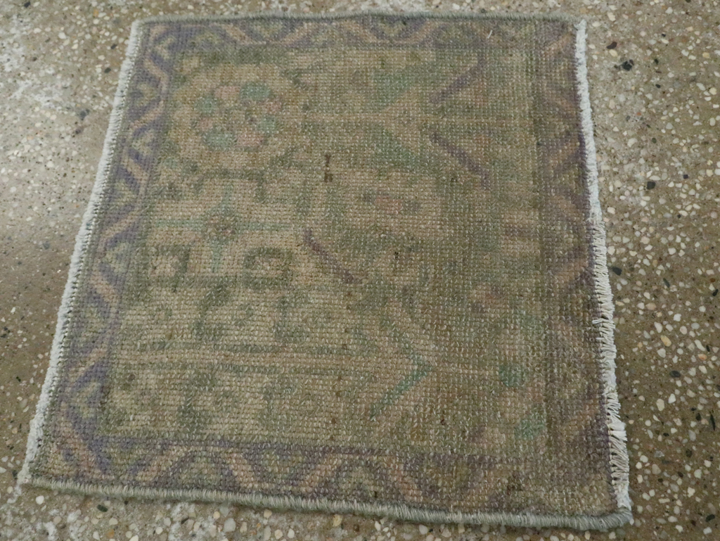 Vintage Persian Malayer Square Rug, No.24201 - Gsblank