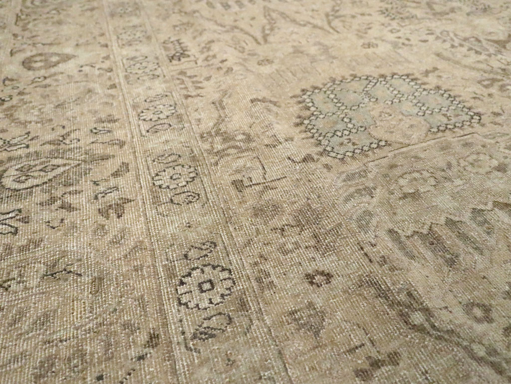 Vintage Persian Tabriz Accent Carpet, No.24210 - Gsblank