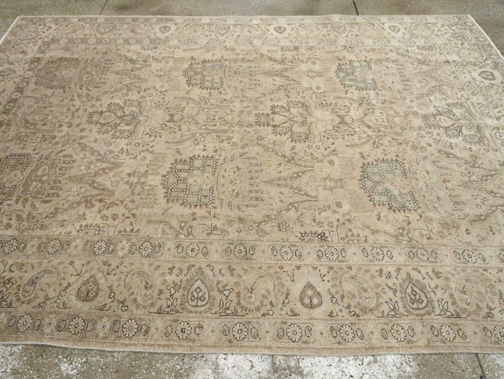 Vintage Persian Tabriz Accent Carpet, No.24210 - Gsblank