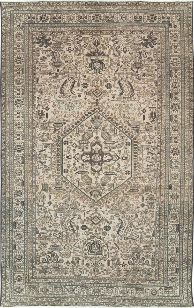Vintage Persian Tabriz Accent Carpet, No.24219 - Gsblank