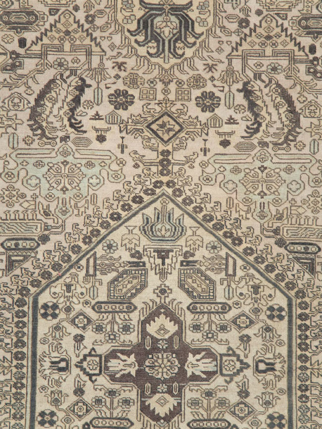 Vintage Persian Tabriz Accent Carpet, No.24219 - Gsblank