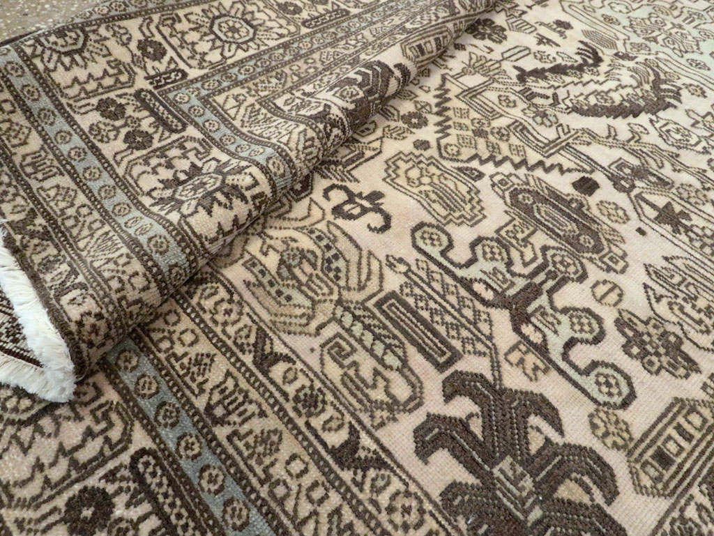 Vintage Persian Tabriz Accent Carpet, No.24219 - Gsblank