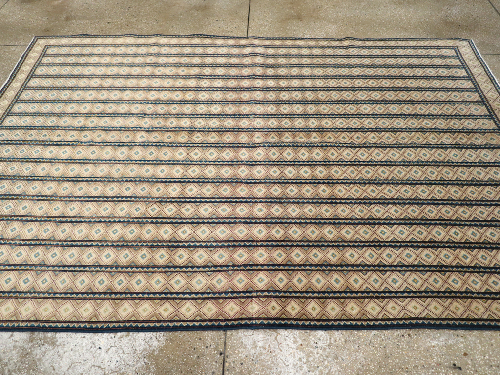 Vintage Persian Kashan Art Deco Carpet, No.24254 - Gsblank