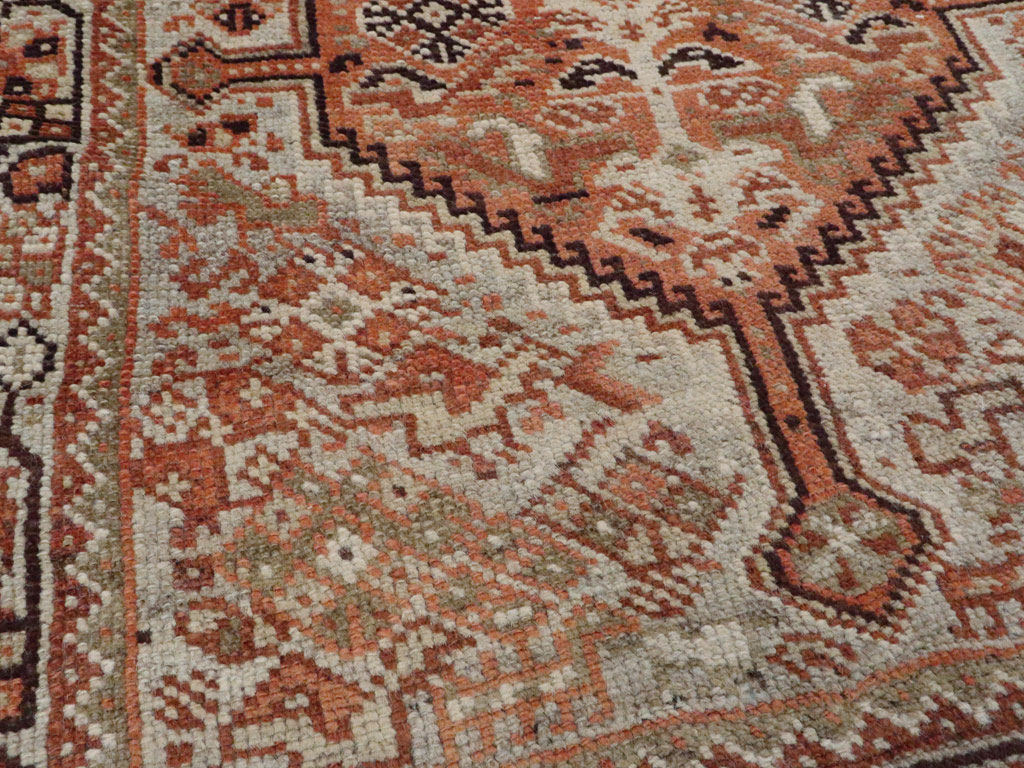 Antique Persian Shiraz Rug, No.24273 - Gsblank