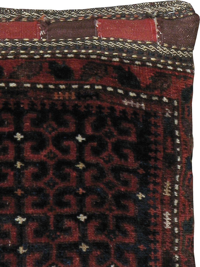 Antique Persian Bag Face Pillow, No.24316 - Gsblank
