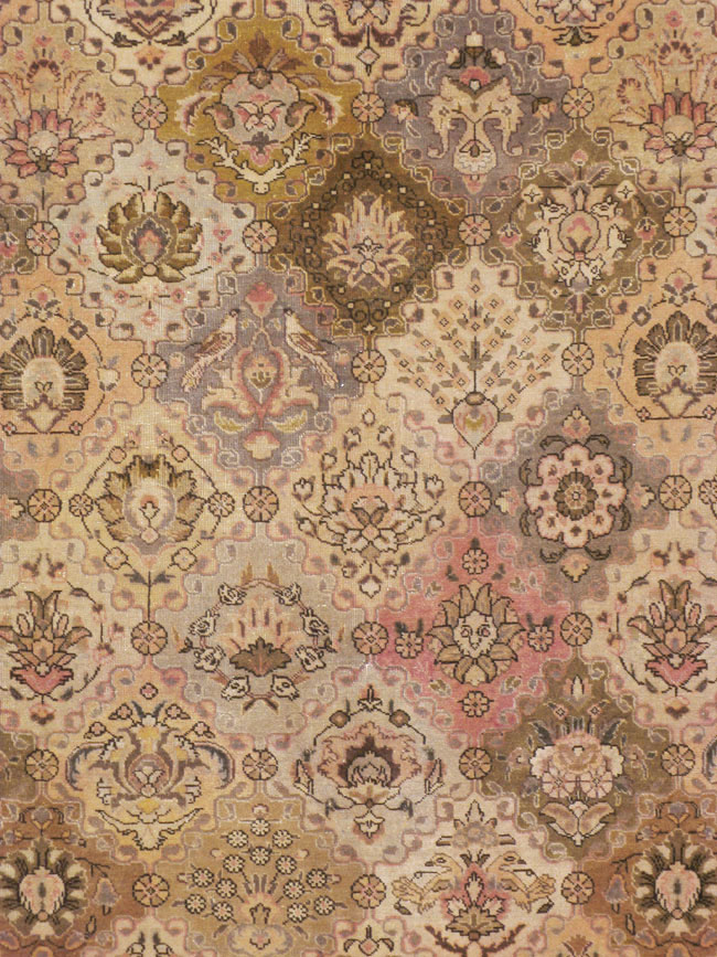 Vintage Persian Tabriz Carpet, No.24321 - Gsblank