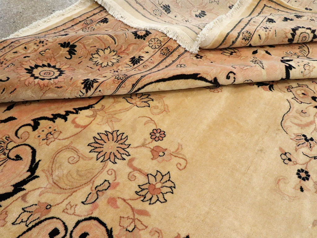 Antique Turkish Sivas Carpet, No.24322 - Gsblank