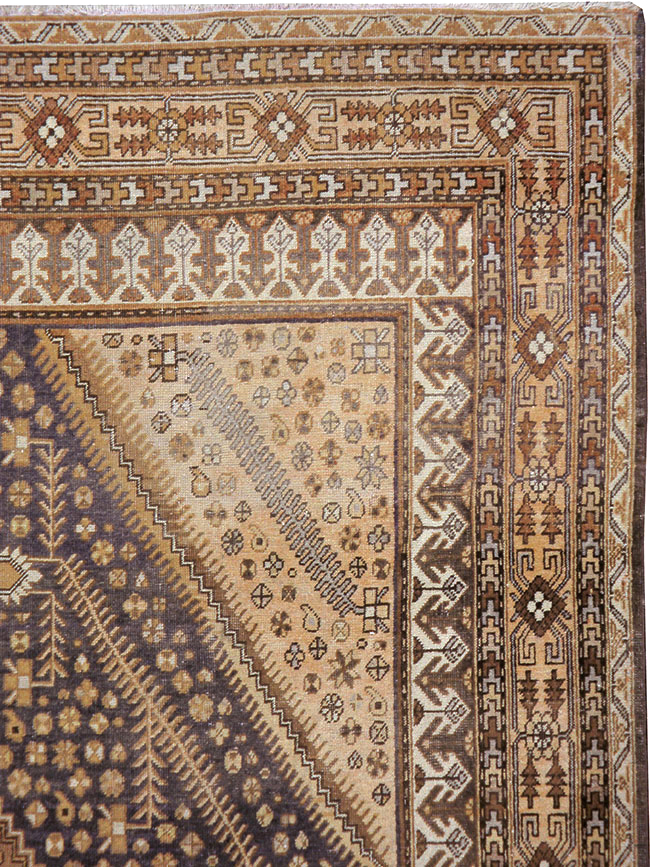 Antique East Turkestan Khotan Gallery Carpet, No.24337 - Gsblank