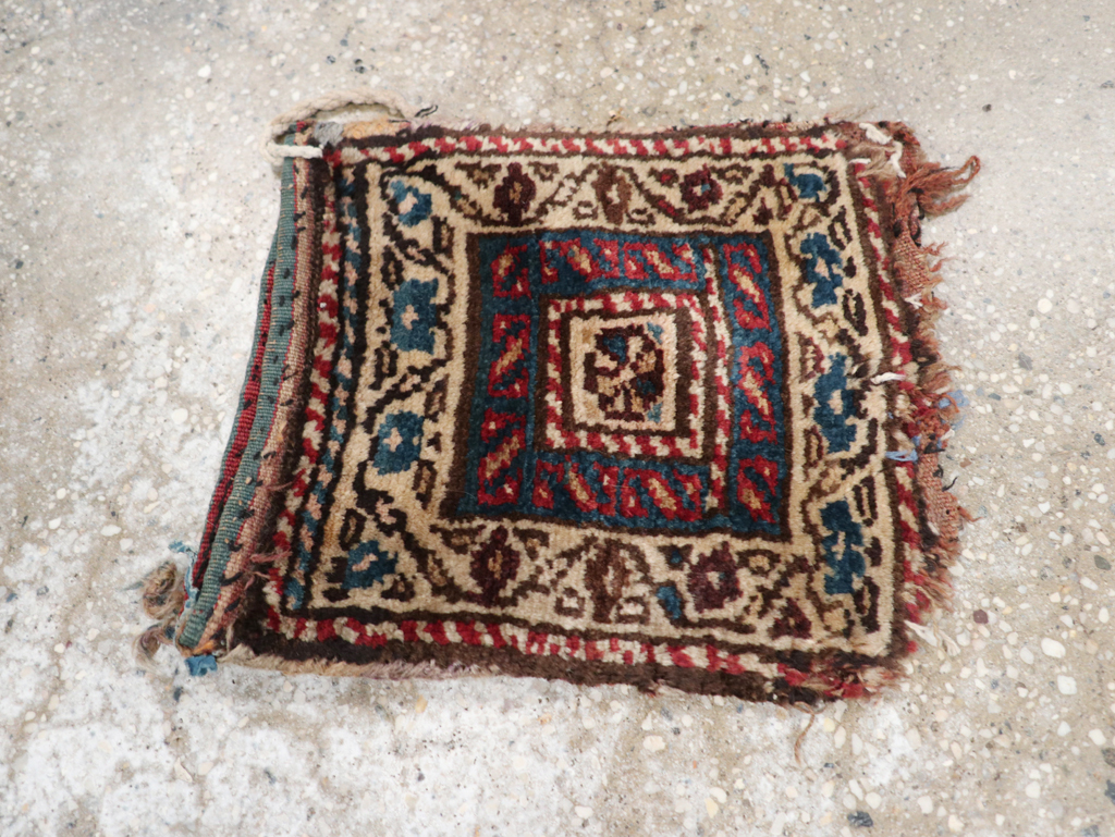 Vintage Persian Shiraz Bag, No.24340 - Gsblank