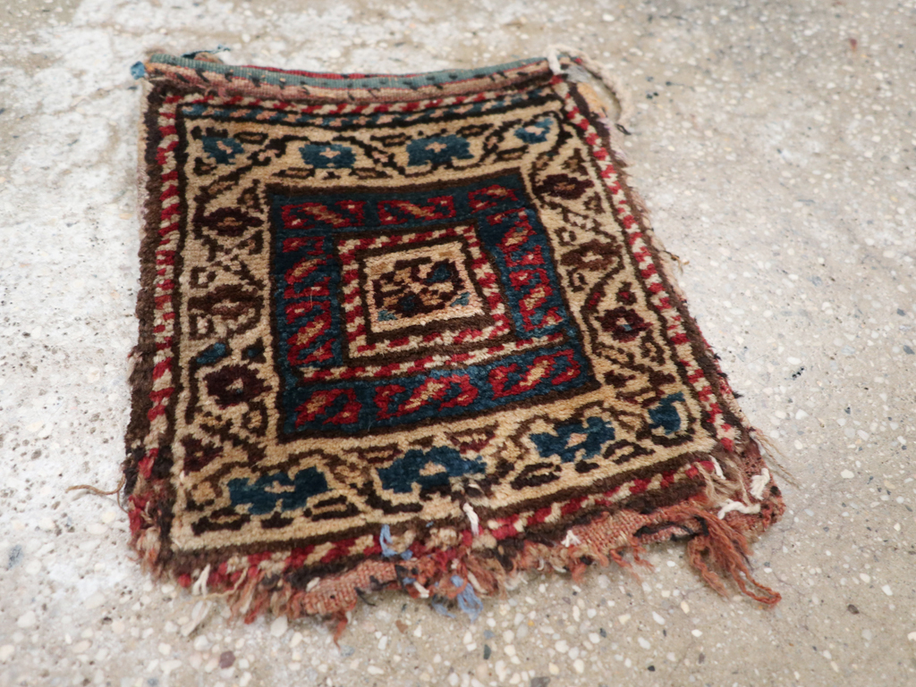 Vintage Persian Shiraz Bag, No.24340 - Gsblank