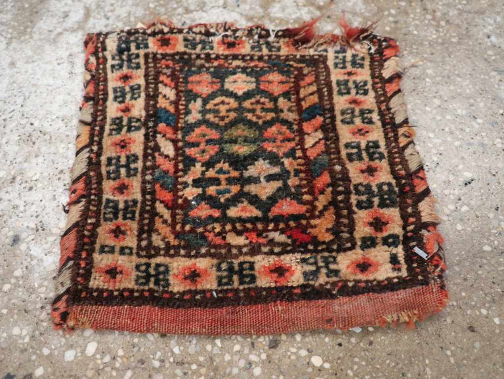Vintage Persian Shiraz Bag, No.24343 - Gsblank