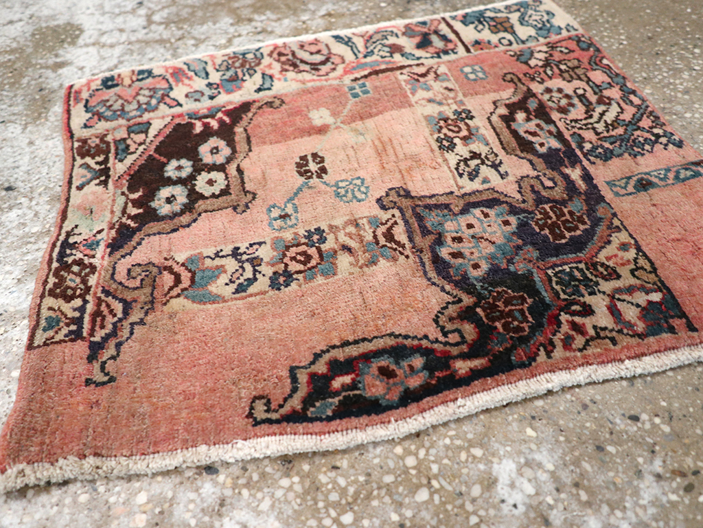 Vintage Persian Bidjar Rug, No.24348 - Gsblank