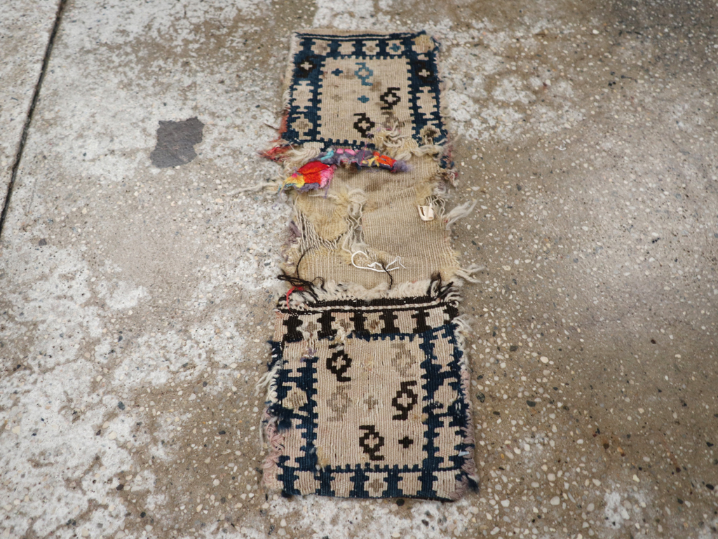 Vintage Persian Bag, No.24356 - Gsblank