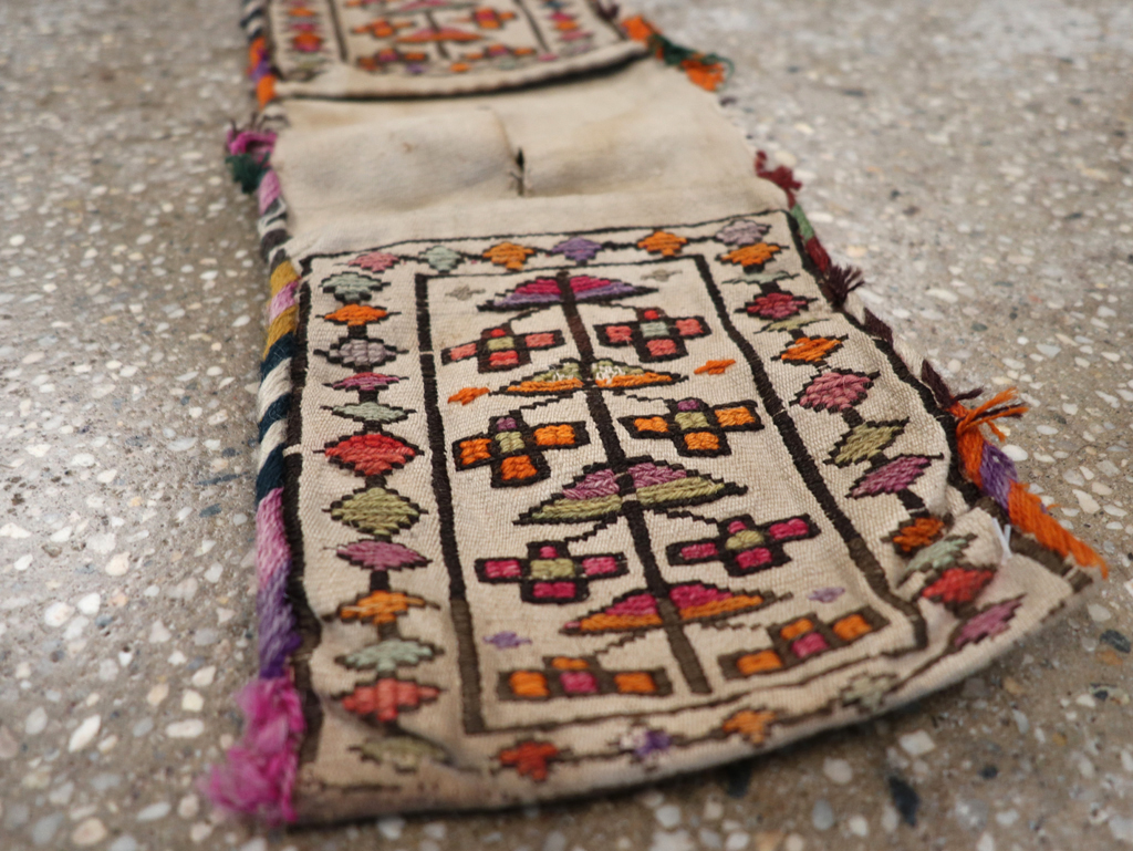 Vintage Persian Saddlebag (Khorjin), No.24357 - Gsblank