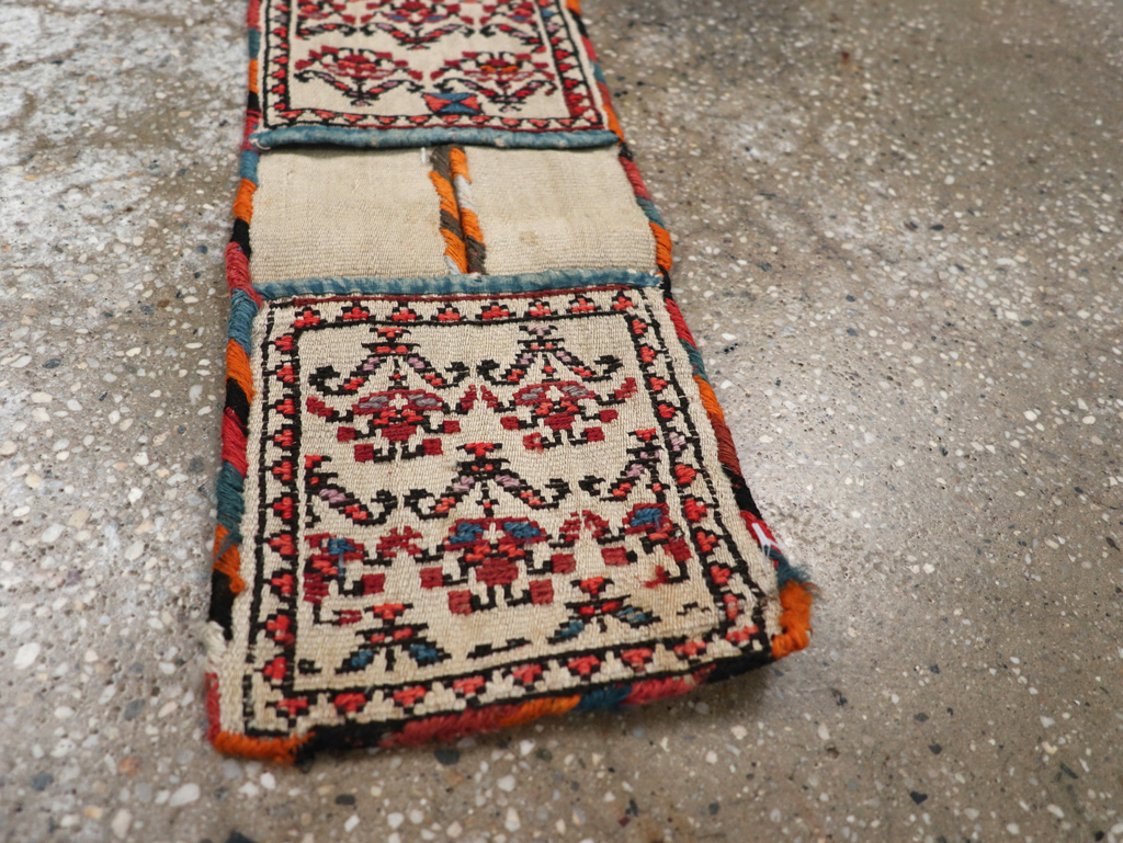 Vintage Persian Kilim Saddlebag (Khorjin), No.24358 - Gsblank