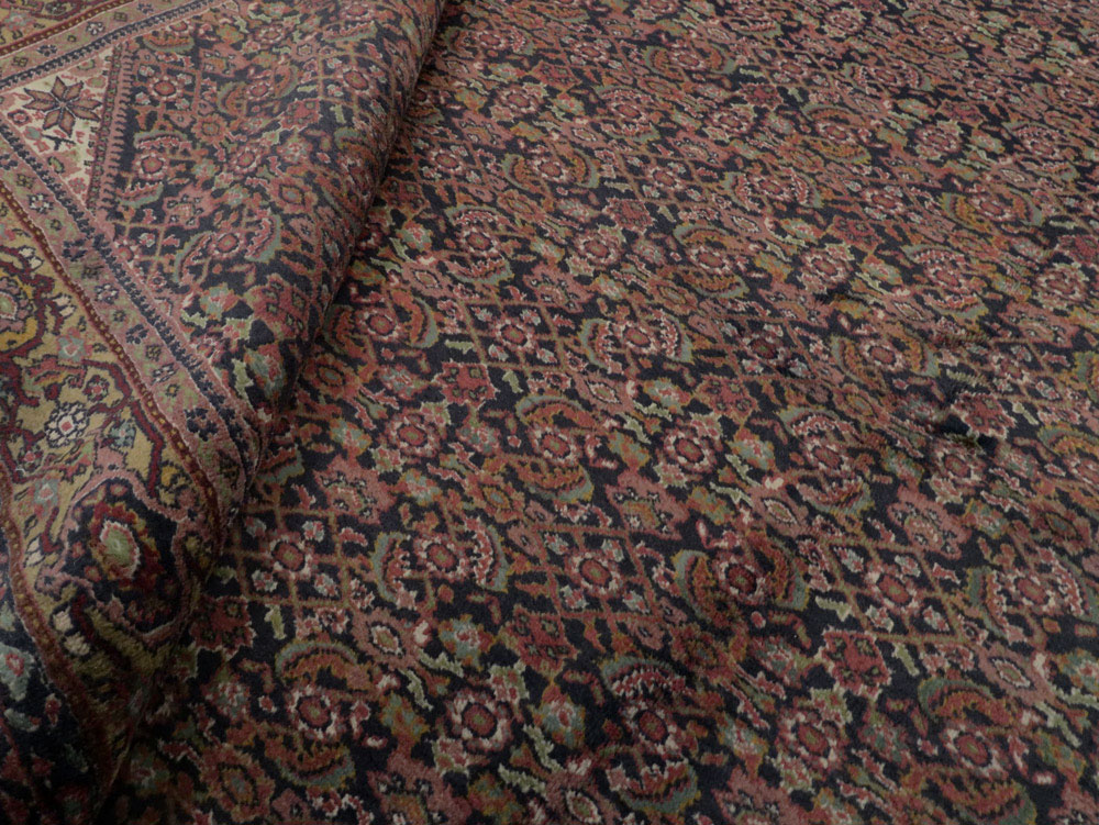 Antique Indian Lahore Carpet, No.24362 - Gsblank