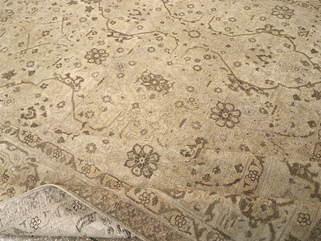 Antique Persian Tabriz Room Size Carpet, No.24379 - Gsblank