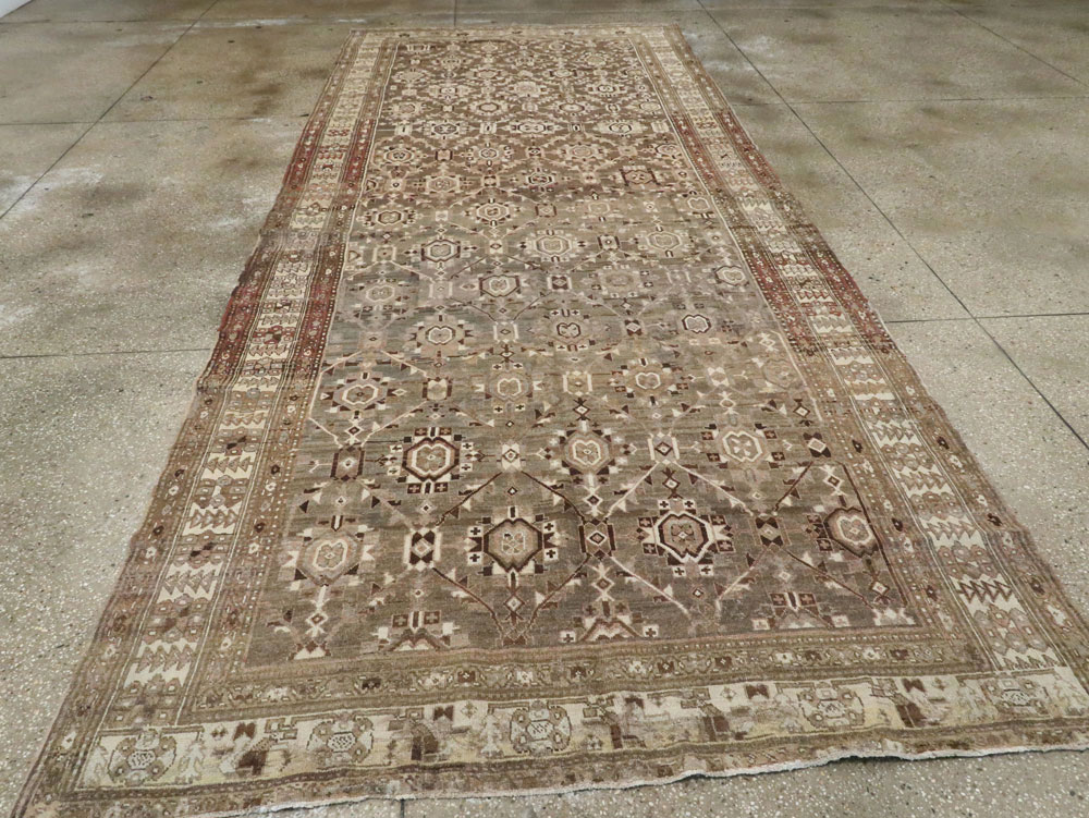 Antique Persian Malayer Gallery Carpet, No.24384 - Gsblank