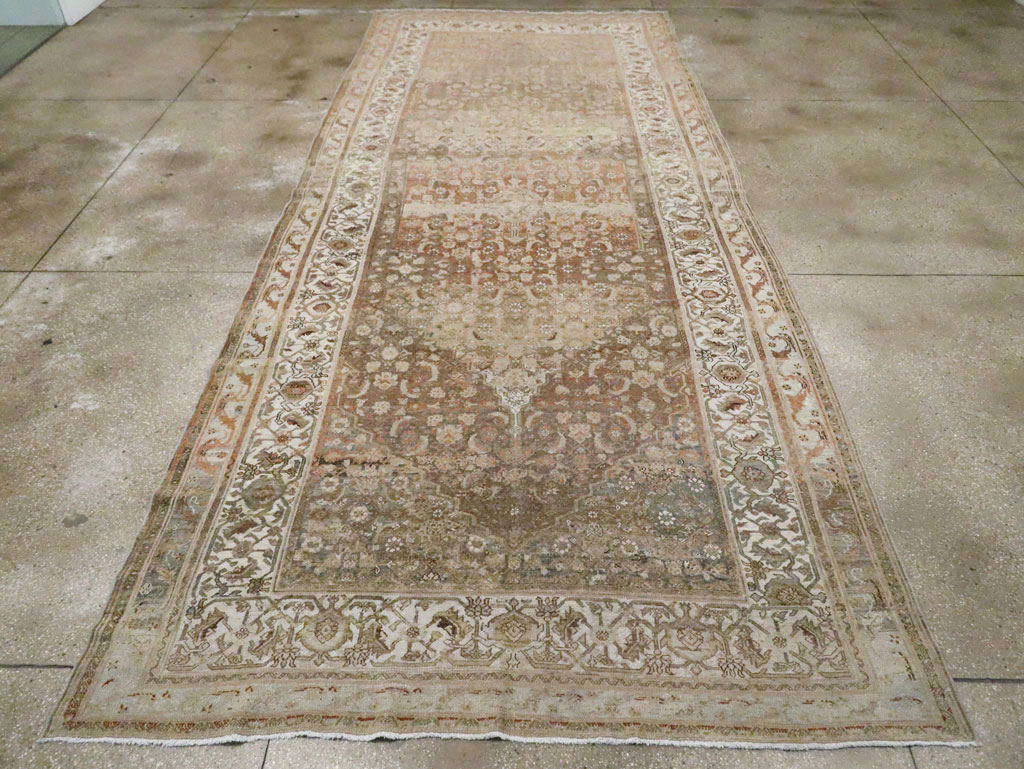 Antique Persian Bibikabad Carpet, No.24388 - Gsblank
