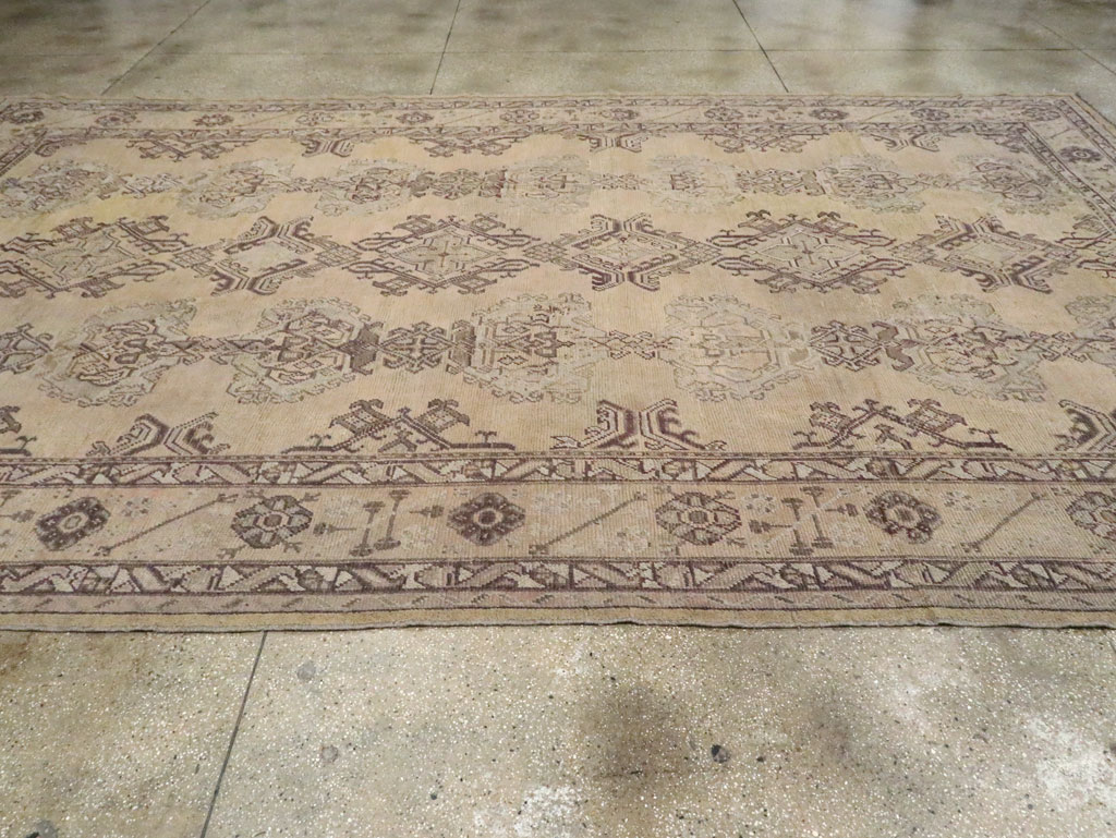 Antique Turkish Oushak Rug, No.24396 - Gsblank