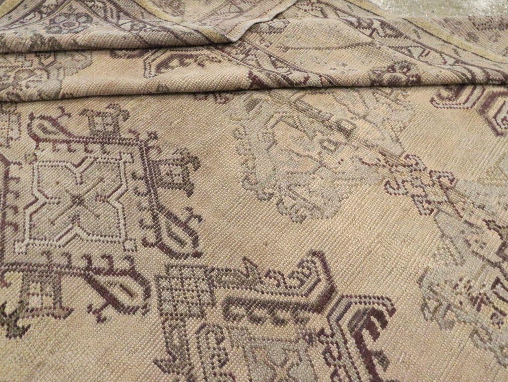 Antique Turkish Oushak Rug, No.24396 - Gsblank