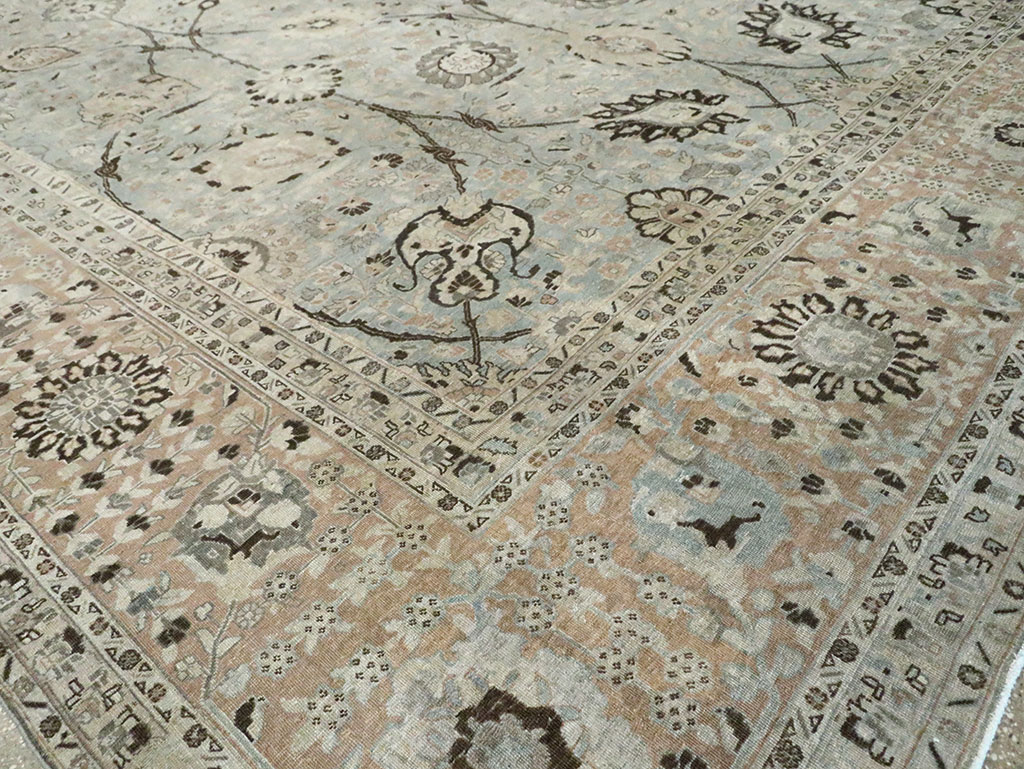 Antique Persian Tabriz Carpet, No.24400 - Gsblank